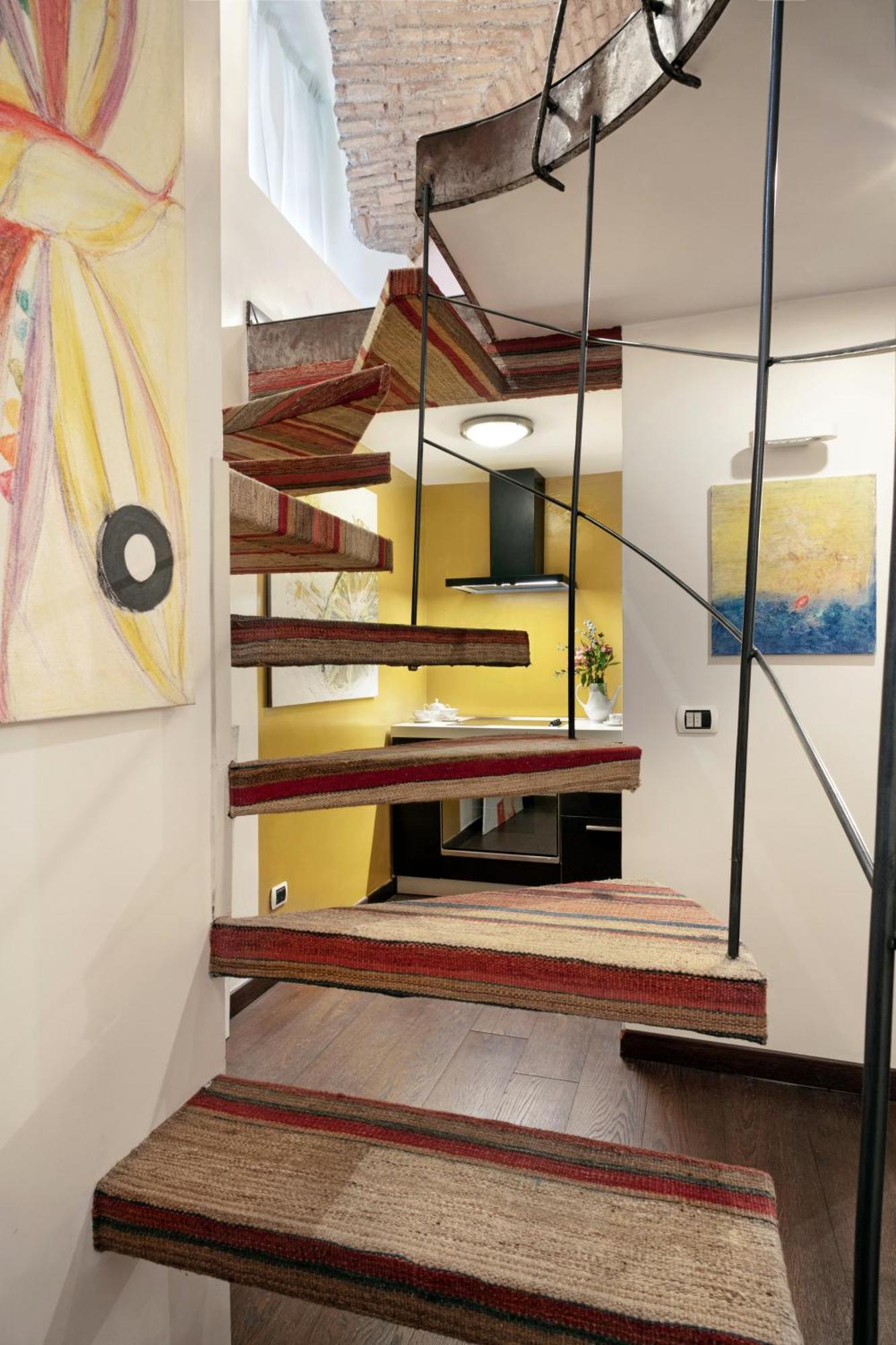 Trasteverehome - Artists Loft With Private Parking In Trastevere Casa de Férias Roma